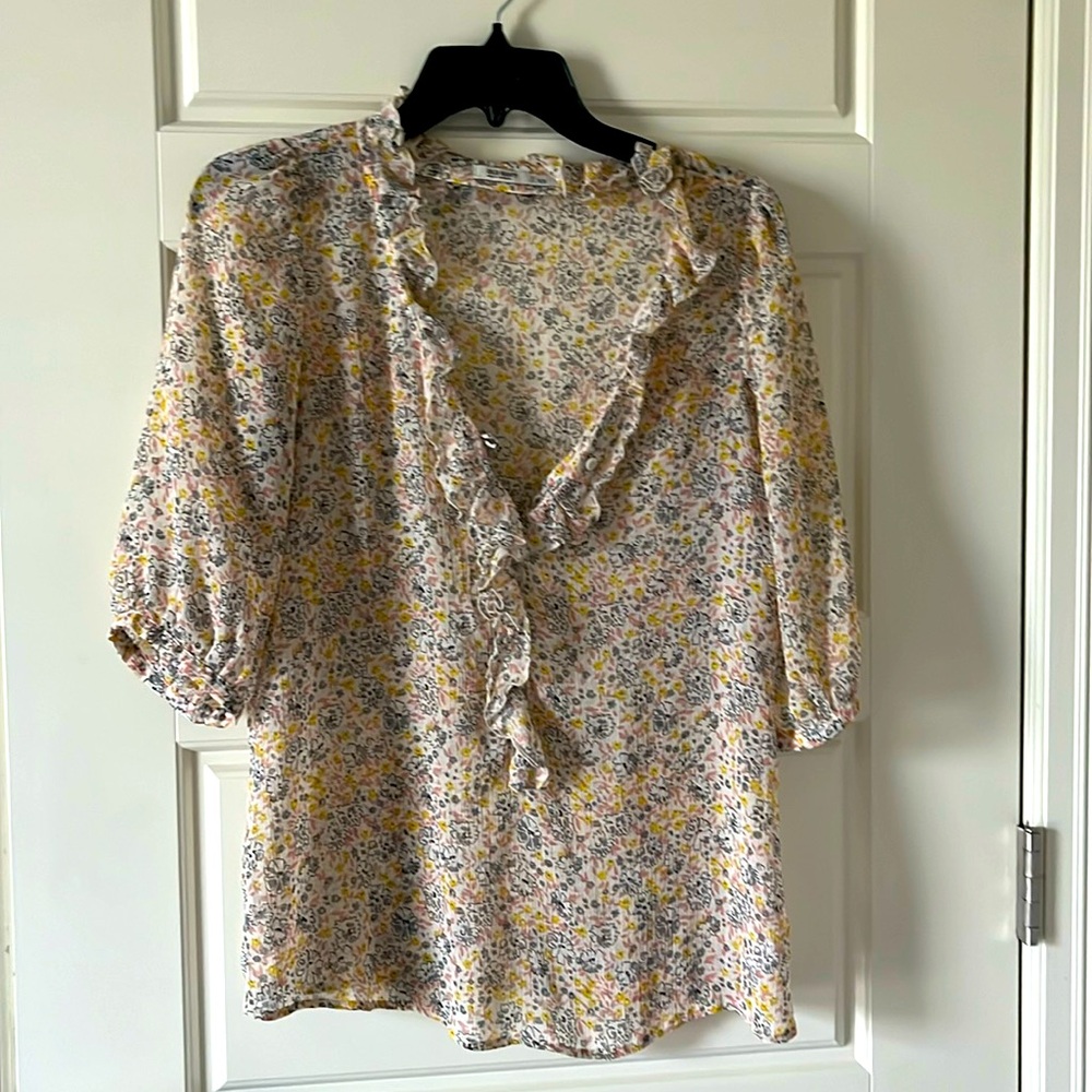 Old Navy sheer blouse with ruffles and floral pattern. XS